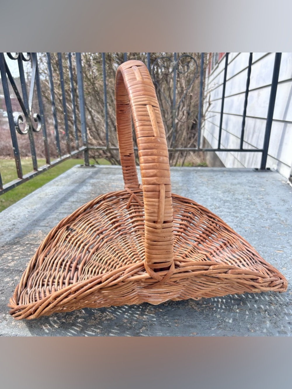Vintage Woven Wicker Gathering Hearth Basket XL 21" L x 18" W x 18" T